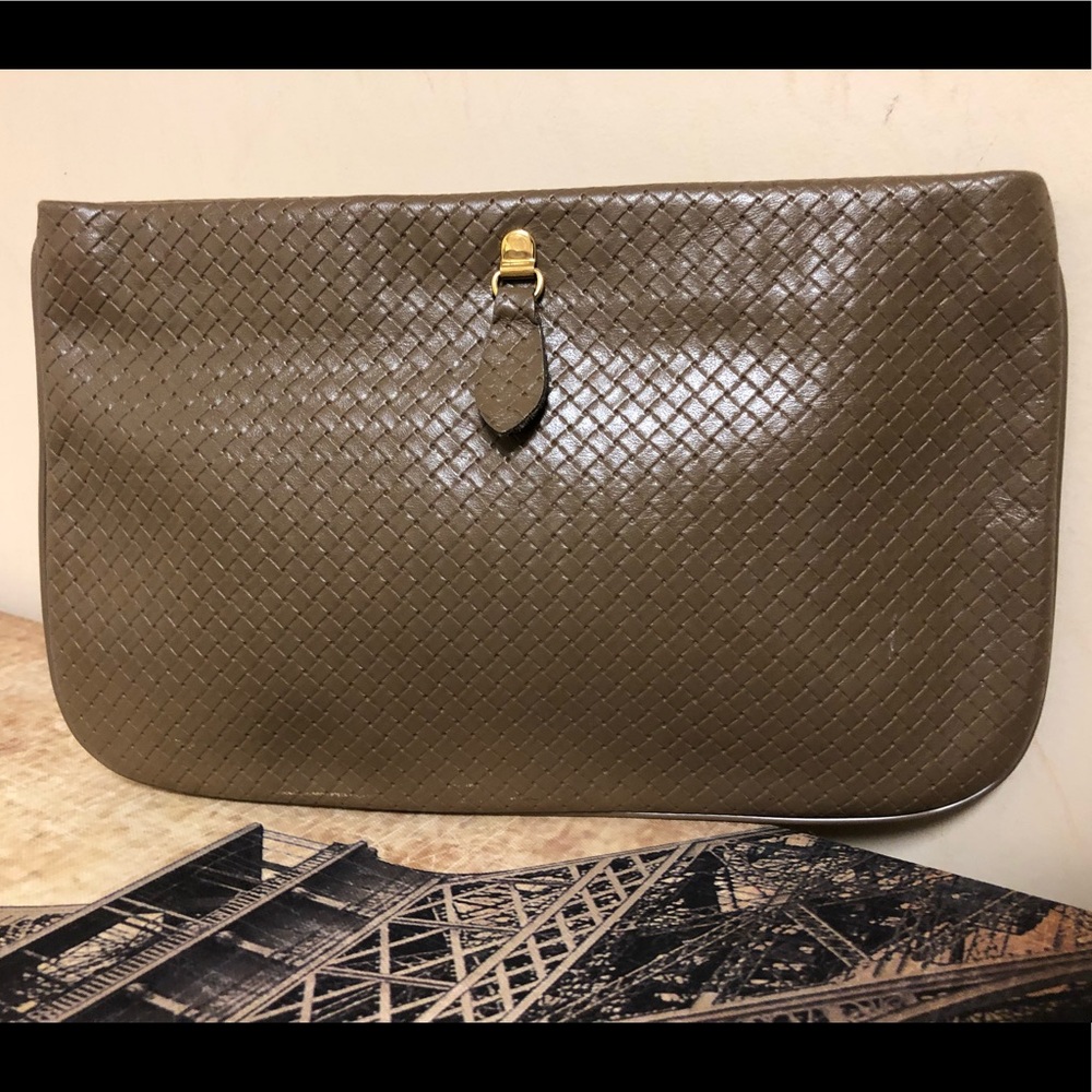 ETRA VINTAGE WOVEN Perforated Leather Clutch Purse